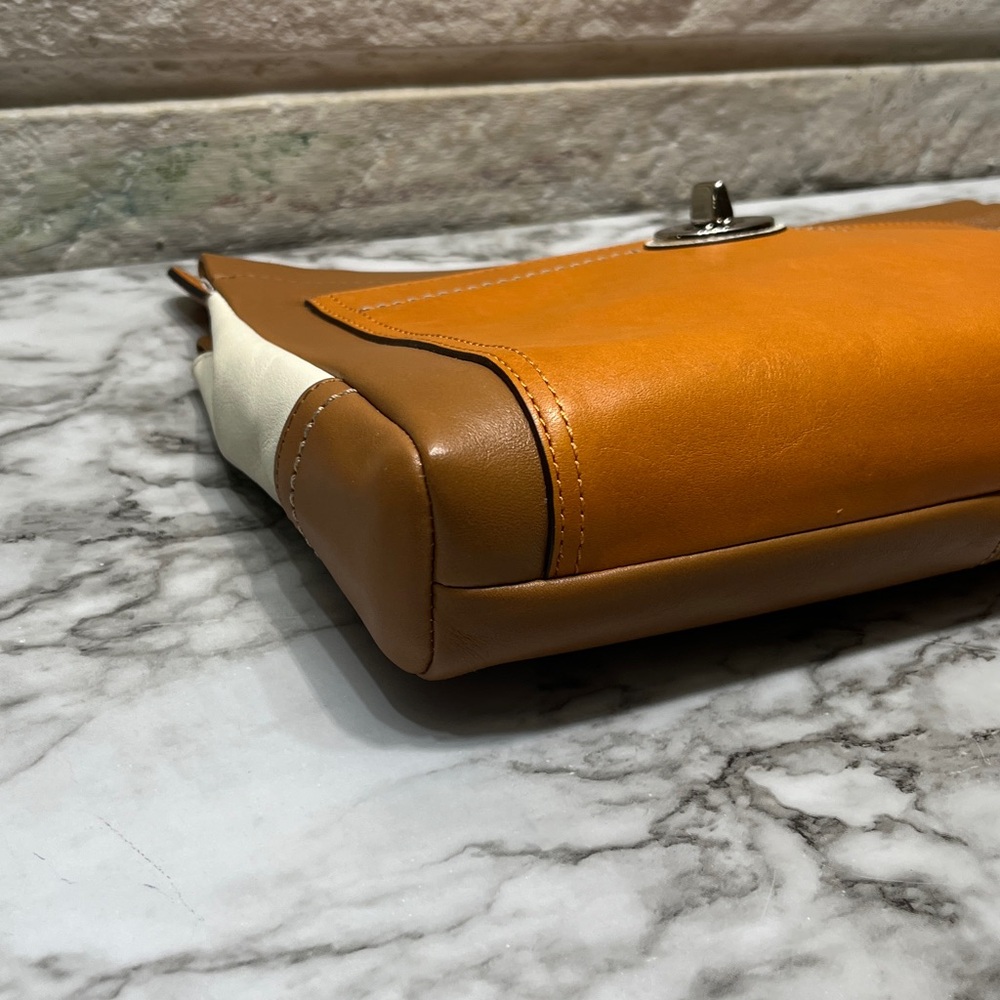 Coach Colorblock Large Clutch in orange/brown/cream leather. VINTAGE - Picture 8 of 12